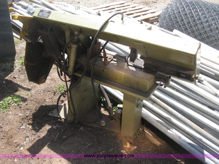 image for item AG9832 Startrite H175 band saw