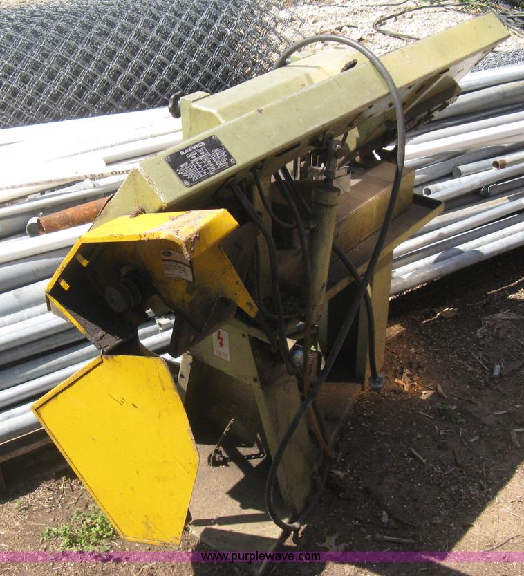 image for item AG9832 Startrite H175 band saw