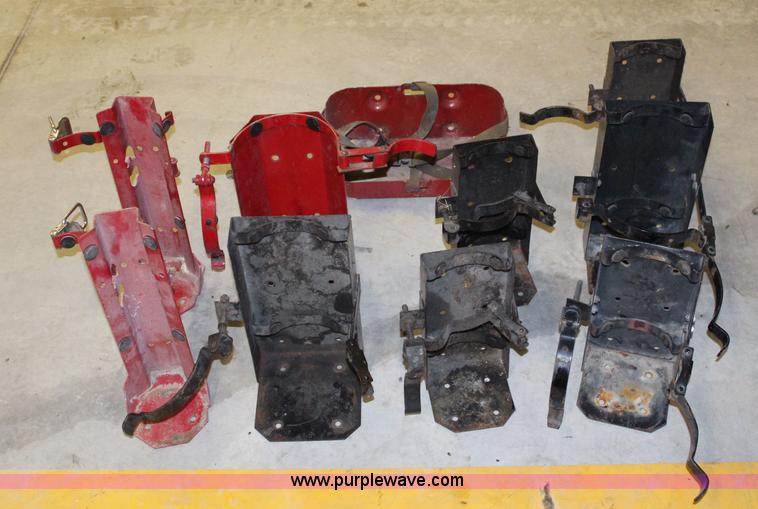 image for item AJ9515 (10) fire extinguisher brackets