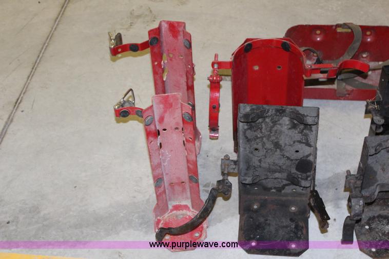 image for item AJ9515 (10) fire extinguisher brackets
