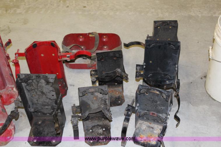 image for item AJ9515 (10) fire extinguisher brackets