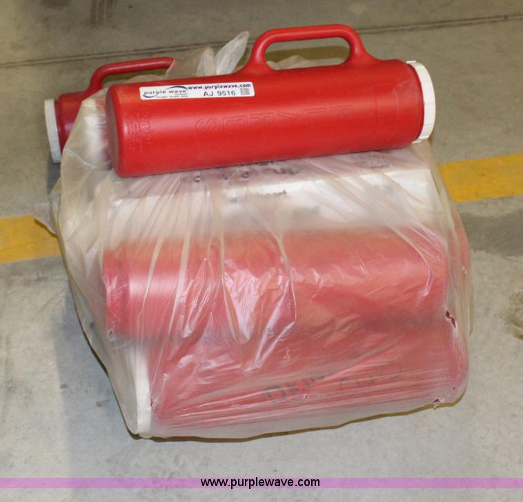 image for item AJ9516 (10) plastic flare containers