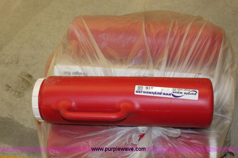 image for item AJ9516 (10) plastic flare containers