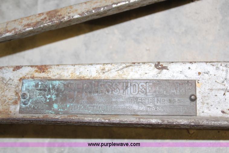 image for item AJ9517 (2) peerless hose clamps