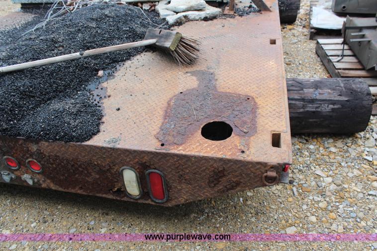 image for item AJ9534 Flatbed