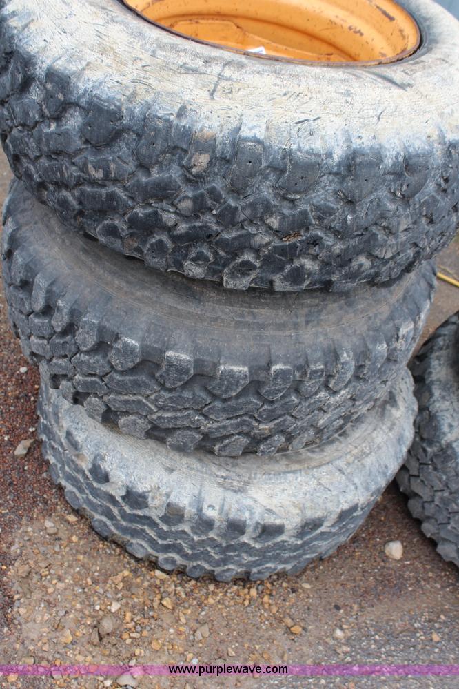 image for item AJ9540 (5) Case skid steer wheels and tires
