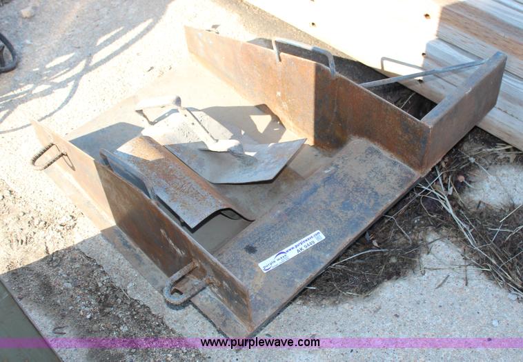 image for item AK9449 Concrete curb mule