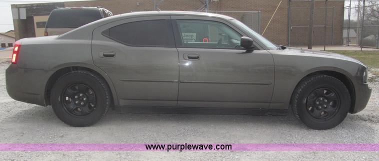 image for item B5460 2009 Dodge Charger SE
