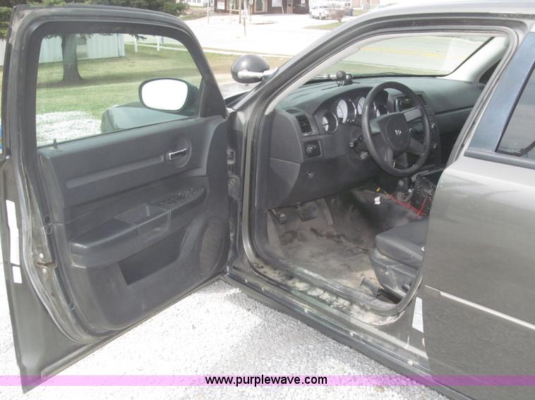 image for item B5460 2009 Dodge Charger SE