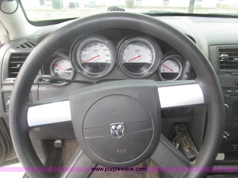 image for item B5460 2009 Dodge Charger SE