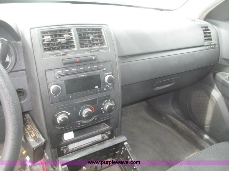 image for item B5460 2009 Dodge Charger SE