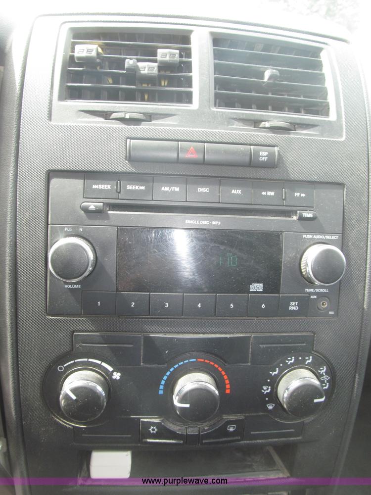 image for item B5460 2009 Dodge Charger SE