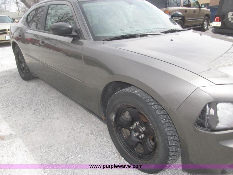 image for item B5460 2009 Dodge Charger SE