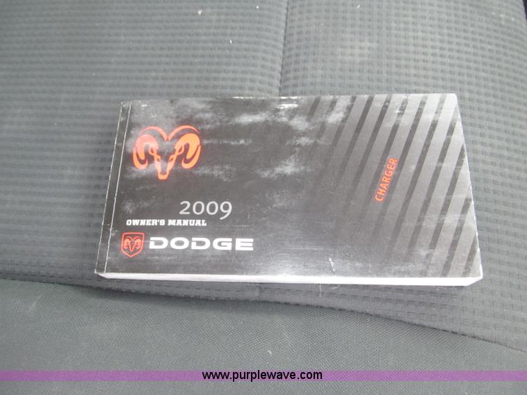 image for item B5460 2009 Dodge Charger SE