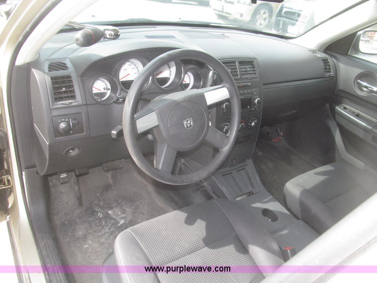 image for item B5461 2010 Dodge Charger