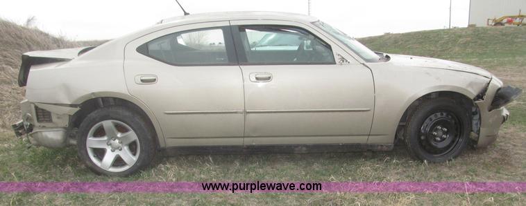 image for item B5462 2008 Dodge Charger SE