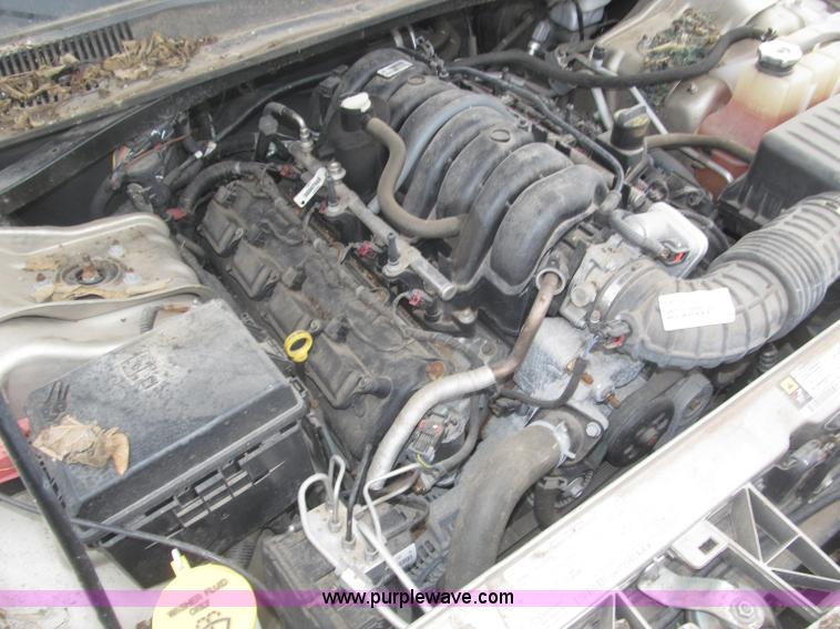 image for item B5462 2008 Dodge Charger SE