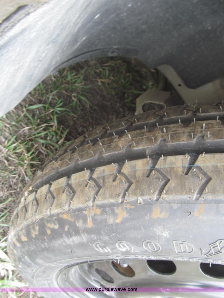 image for item B5462 2008 Dodge Charger SE