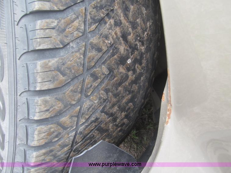 image for item B5462 2008 Dodge Charger SE