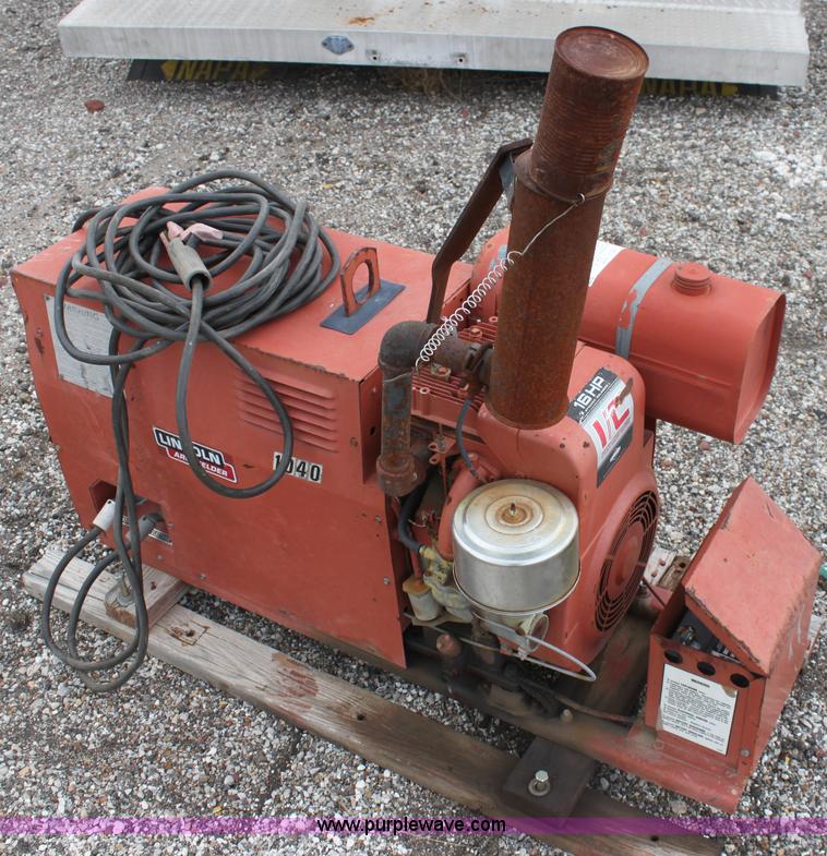 image for item C1007 Lincoln 225 DC arc welder