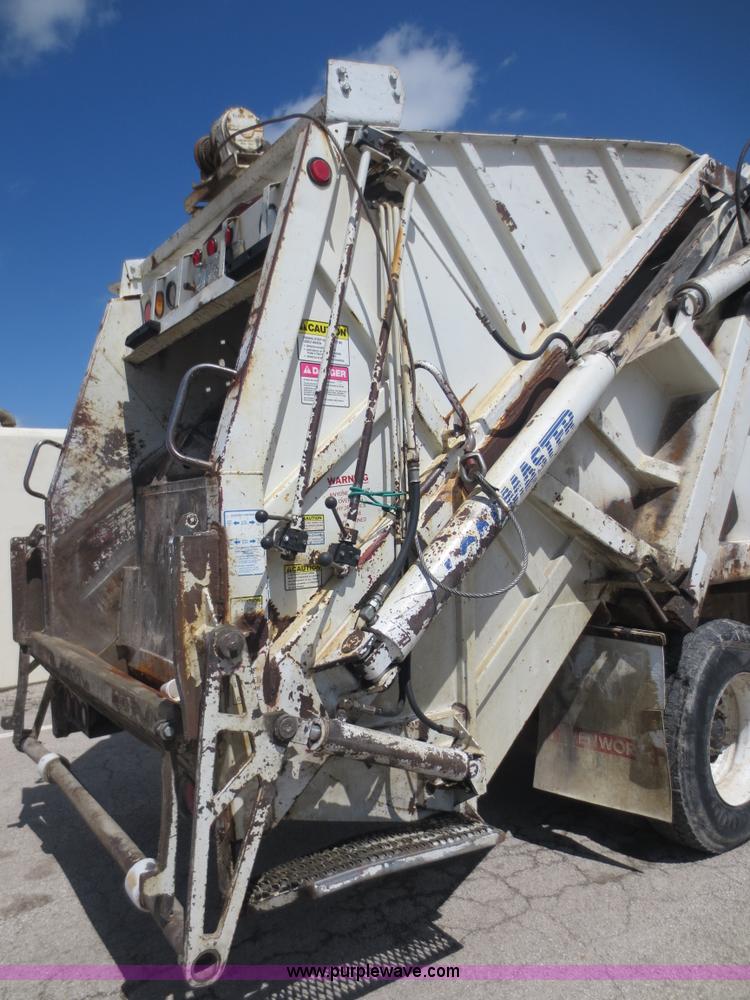 image for item D5818 1999 Sterling Atera Cargo refuse truck