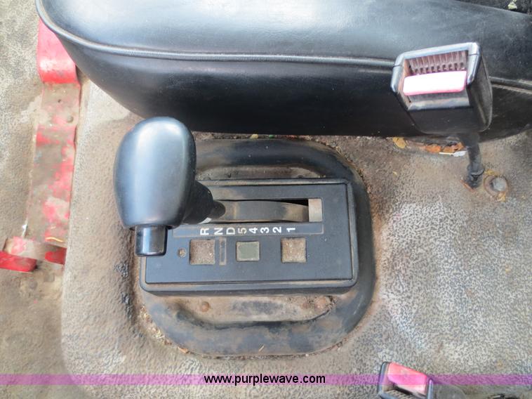 image for item D5818 1999 Sterling Atera Cargo refuse truck