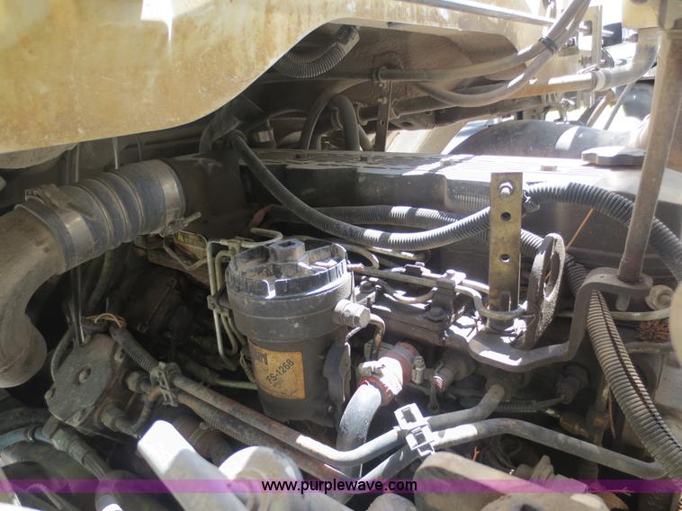 image for item D5818 1999 Sterling Atera Cargo refuse truck