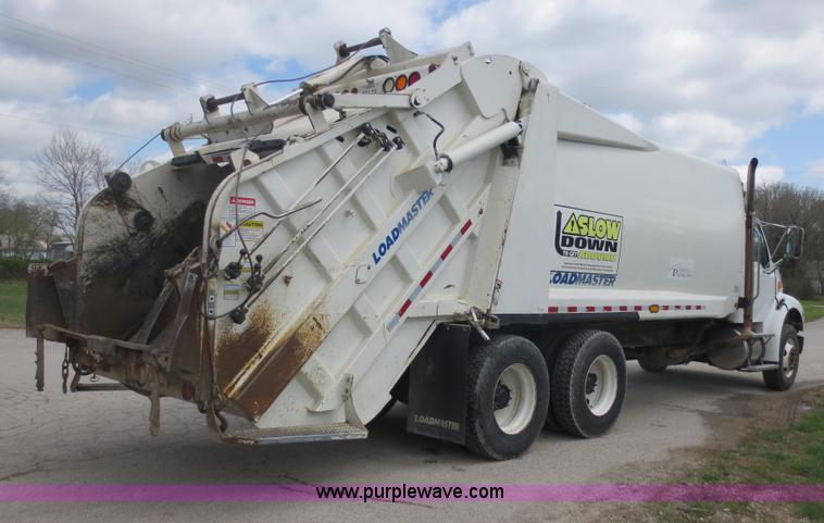 image for item D5819 2008 Sterling Acterra refuse truck