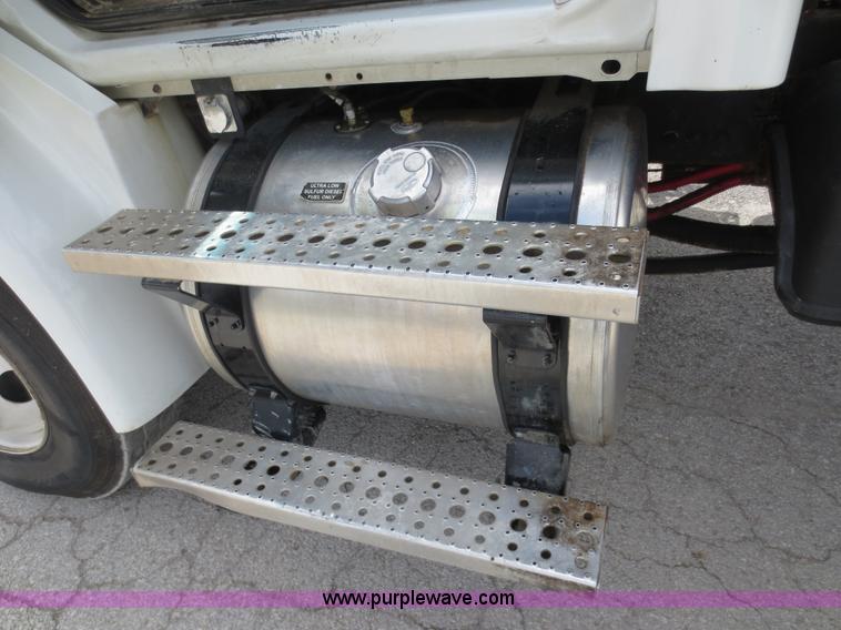 image for item D5819 2008 Sterling Acterra refuse truck