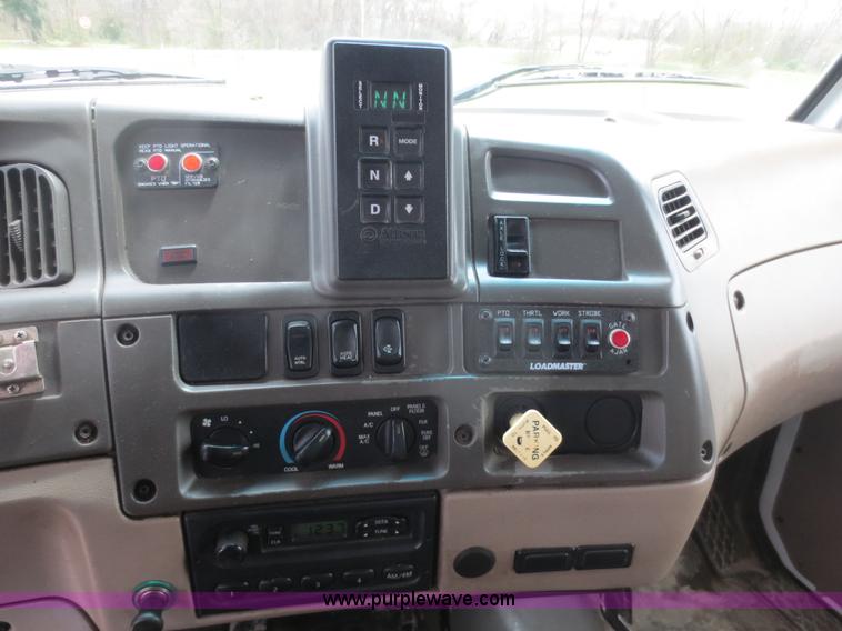 image for item D5819 2008 Sterling Acterra refuse truck