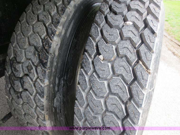 image for item D5819 2008 Sterling Acterra refuse truck