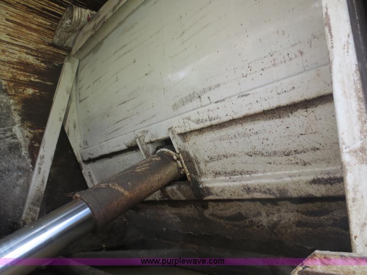 image for item D5819 2008 Sterling Acterra refuse truck