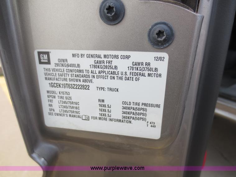 image for item D5820 2003 Chevrolet Silverado 1500 pickup truck