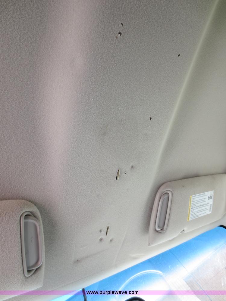 image for item D5820 2003 Chevrolet Silverado 1500 pickup truck