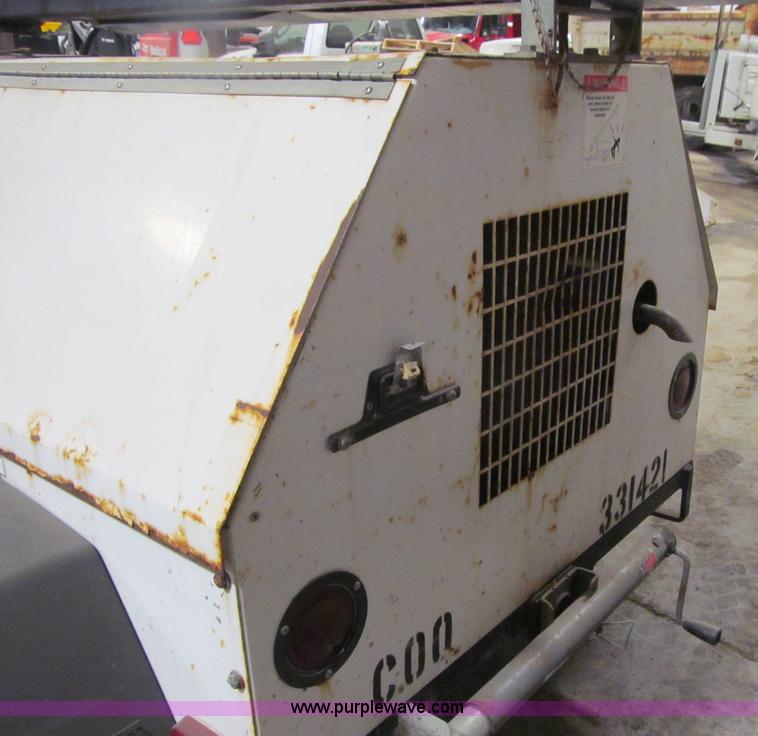 image for item D7271 Magnum portable light tower