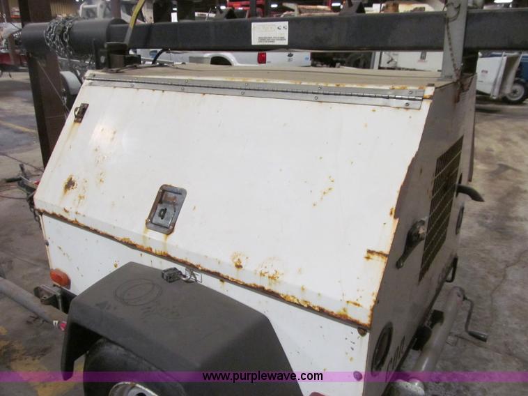 image for item D7271 Magnum portable light tower