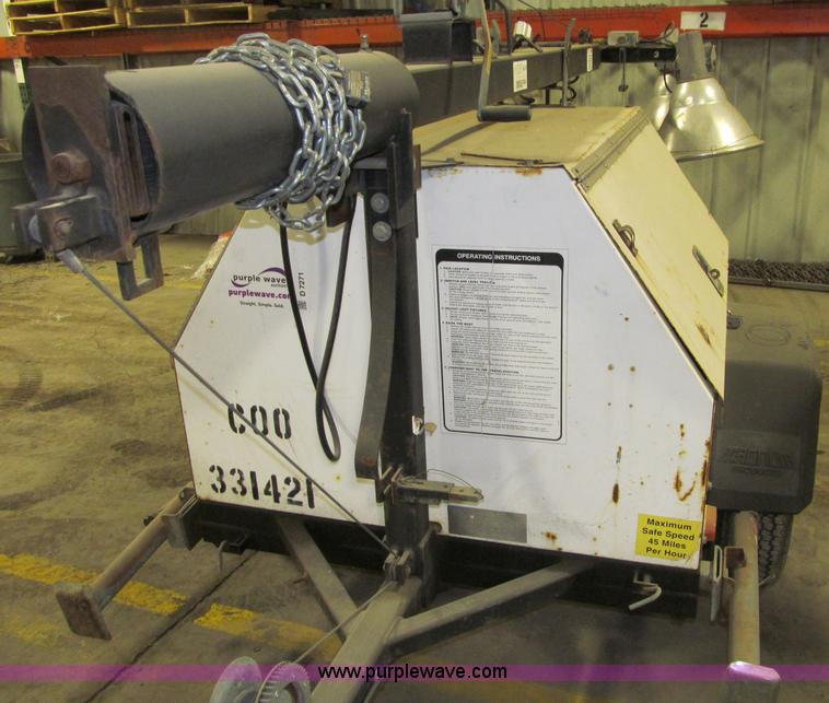 image for item D7271 Magnum portable light tower