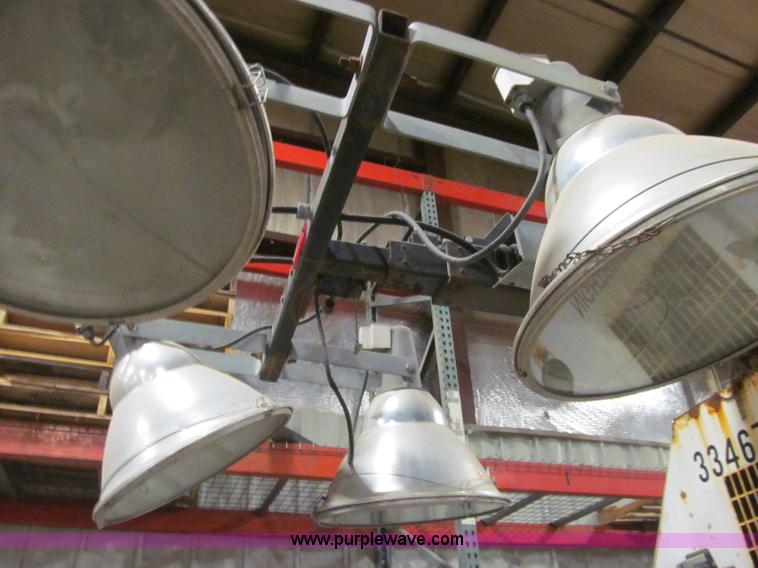 image for item D7272 Magnum portable light tower