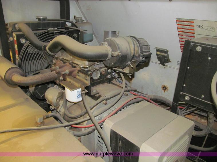 image for item D7272 Magnum portable light tower