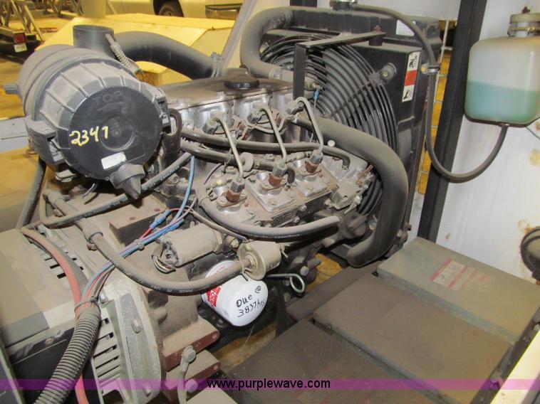 image for item D7272 Magnum portable light tower