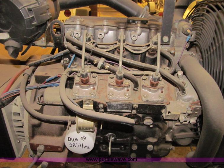 image for item D7272 Magnum portable light tower