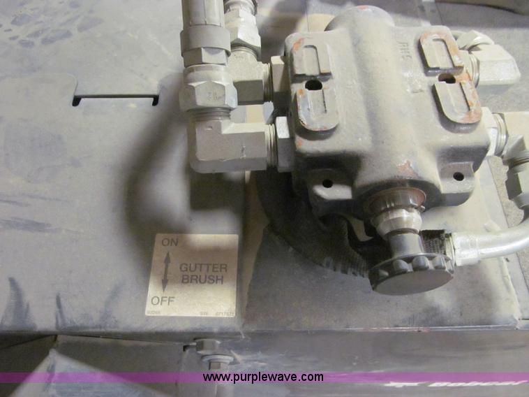 image for item D7273 2009 Bobcat 72 sweeper skid steer attachment