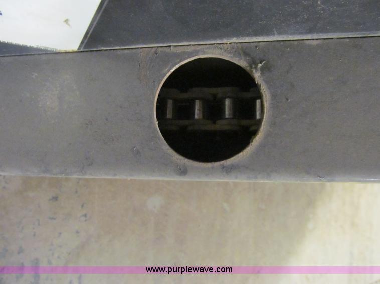 image for item D7273 2009 Bobcat 72 sweeper skid steer attachment