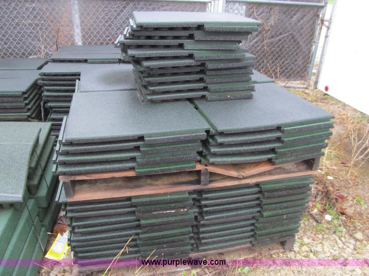 image for item D7310 Playground rubber tiles