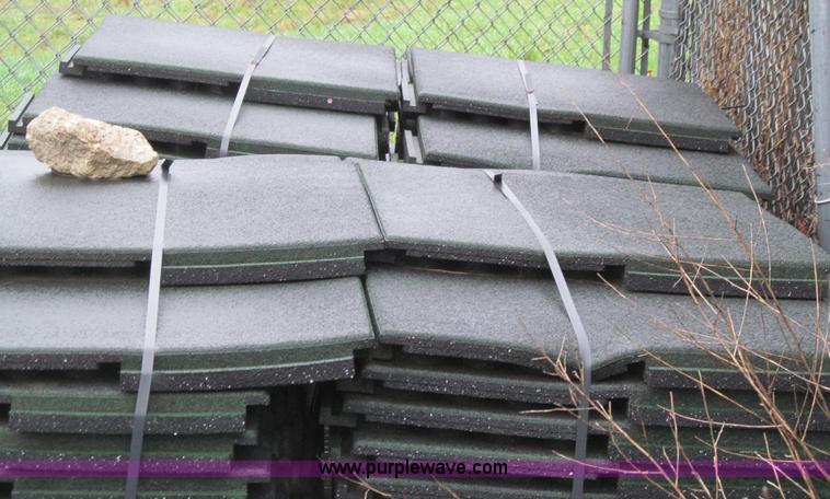 image for item D7310 Playground rubber tiles