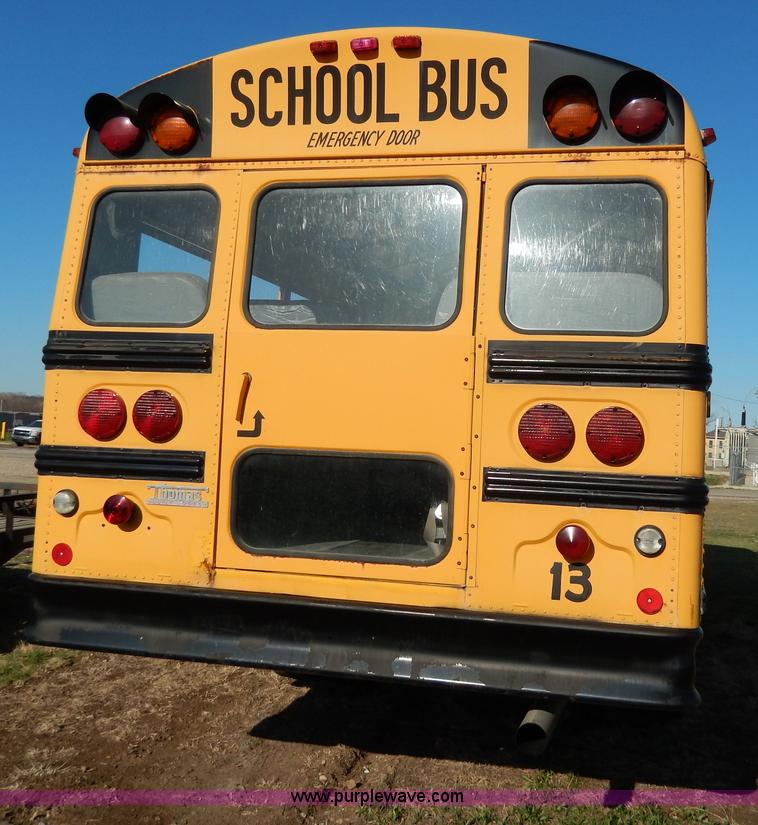 image for item D8041 1993 International Thomas school bus