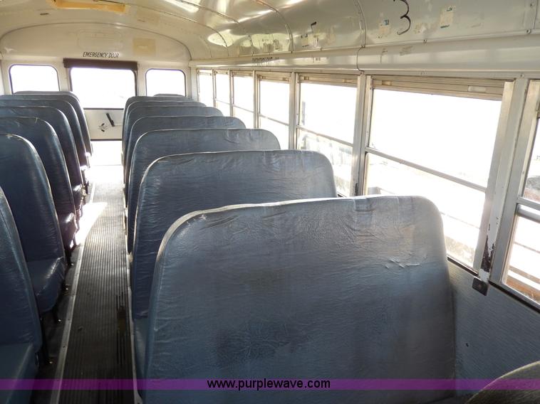 image for item D8041 1993 International Thomas school bus