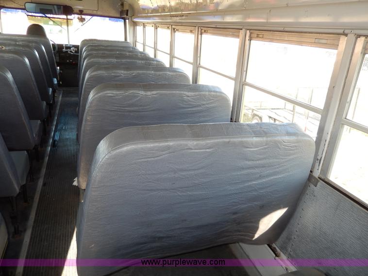 image for item D8041 1993 International Thomas school bus