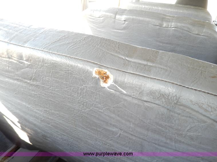 image for item D8041 1993 International Thomas school bus