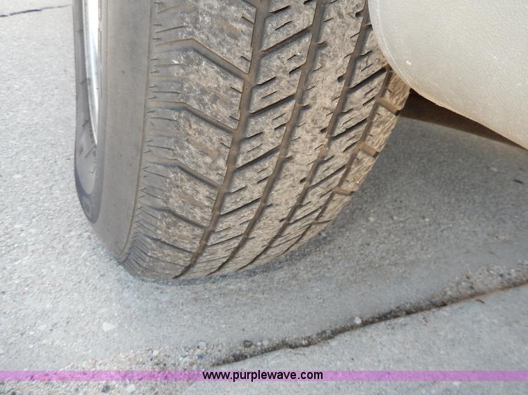 image for item D8043 2000 Chevrolet Blazer LT SUV